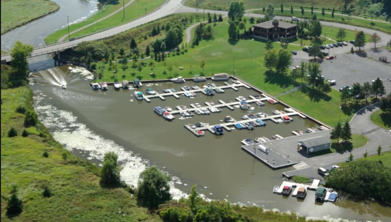 Gray's Creek Marina