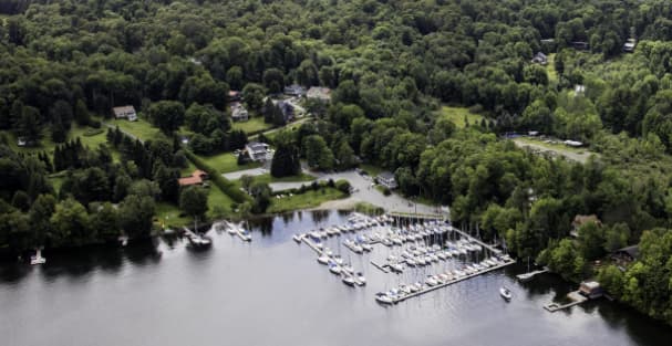 Saint-Benoît Du Lac Yacht Club