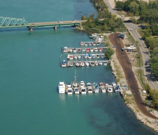 WATER'S EDGE MUNICIPAL MARINA
