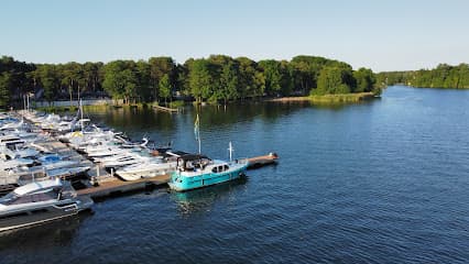 Pier 38 Bootshafen in Berlin - Liegeplatz