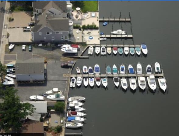 Benchmark Marine Basin and Boat Rentals