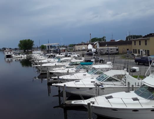 Lake Street Marina