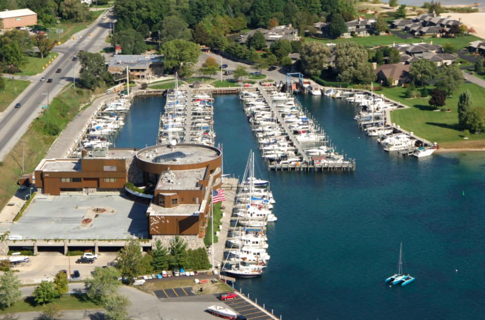 Harbor West Yacht Club