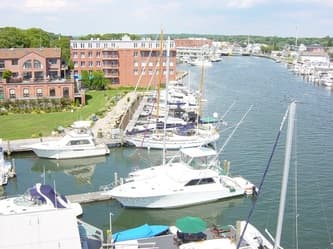Mystic Downtown marina