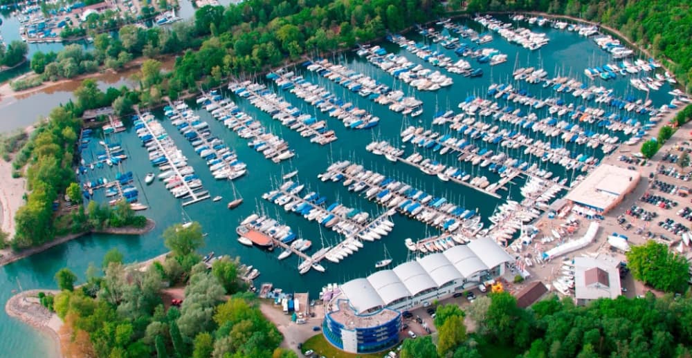 ULTRAMARIN DIE MEICHLE + MOHR MARINA