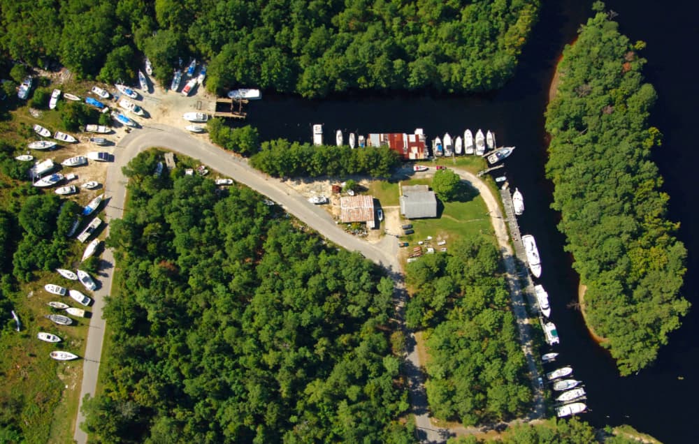 Hague Marina -permanently closed