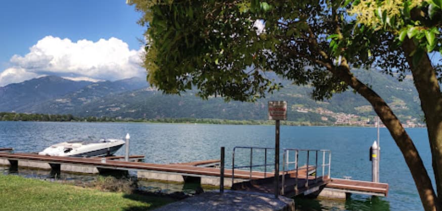 LOVERE Lungolago Tadini