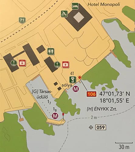 Társasüdülő kikötője