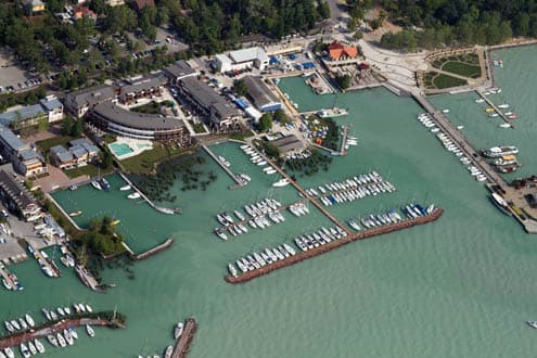 Silverline Lake Resort kikötője