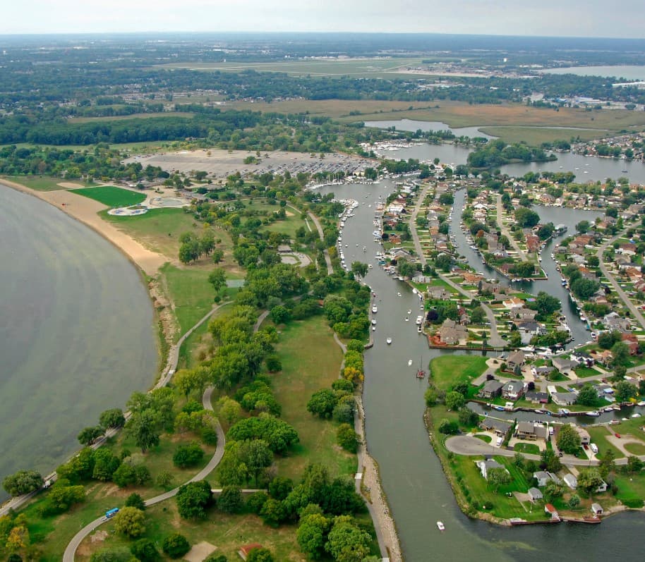 Lake St. Clair Marina (Metropark) Harbor Master Station