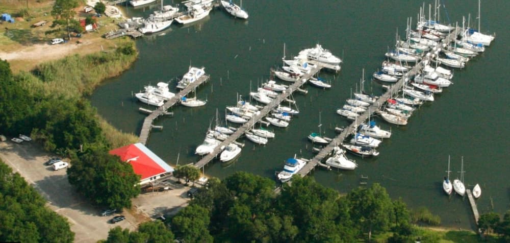 Pensacola Marinas (Island Cove Marina)
