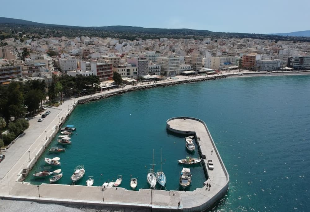 Loutraki fishing shelter 
