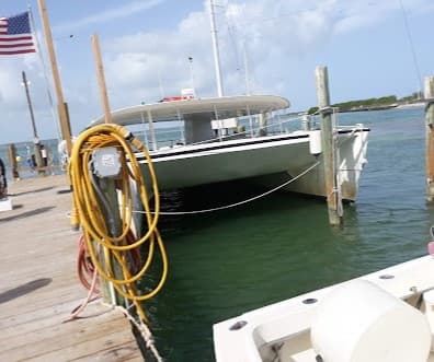 Robbie’s Marina - Hungry Tarpon Restaurant