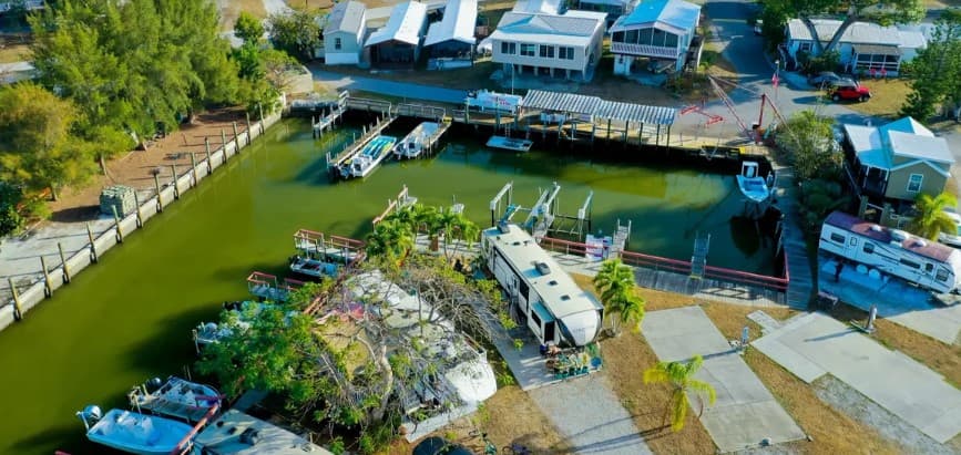 Parkway Marina and Motel