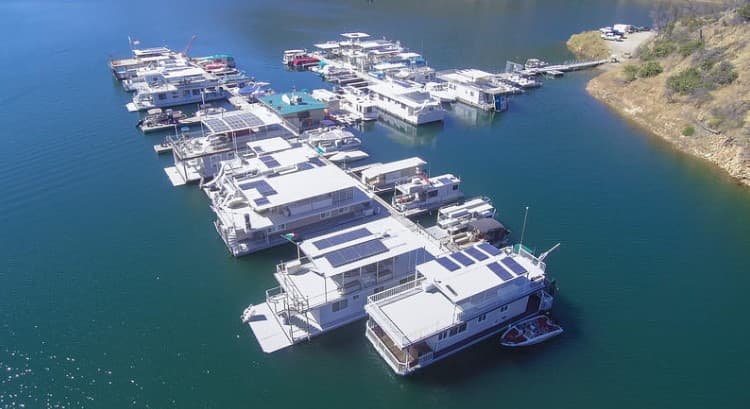 Moccasin Point Marina