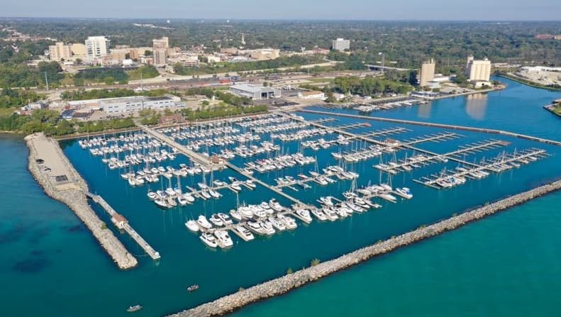 Waukegan Harbor & Marina