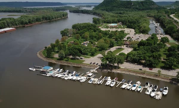 River Valley Marina and Boat Rentals
