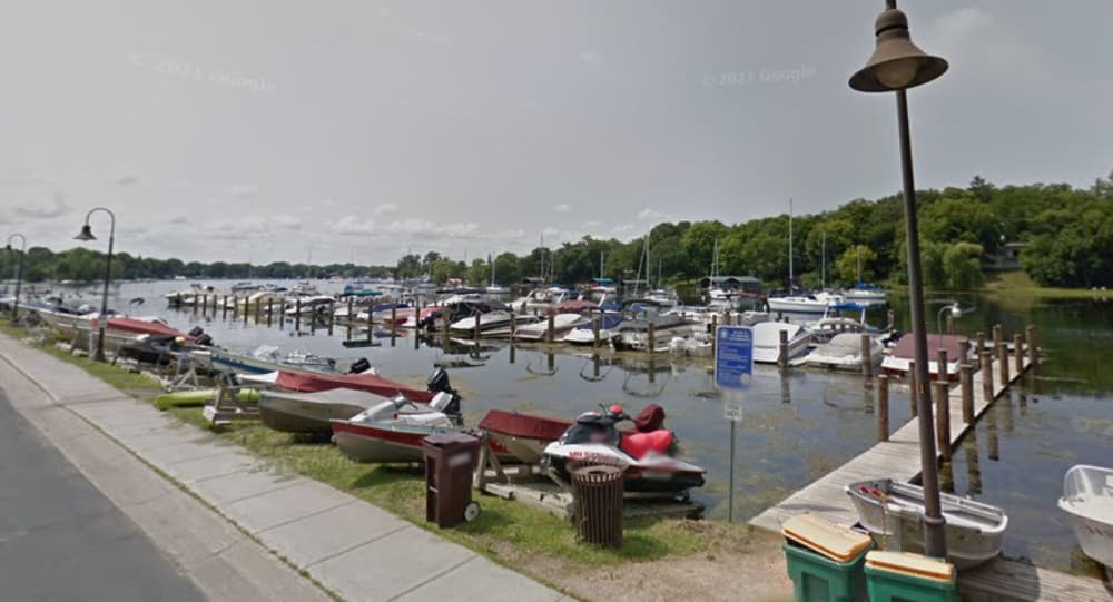 Deephaven Marina- Saint Louis Bay