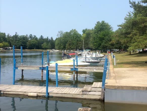 Beadle Bay Marina & Campground