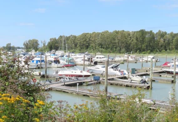 Ladner Yacht Club