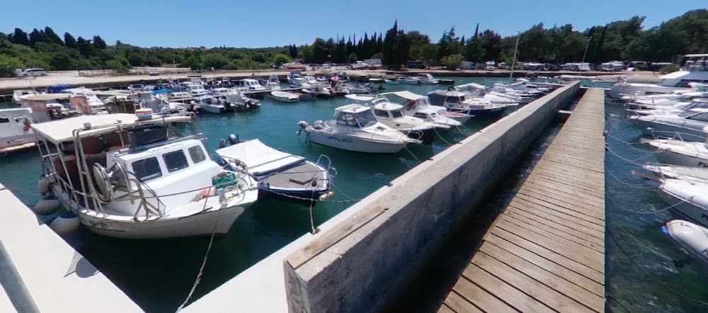 Sportska lučica Štinjan-Puntižela