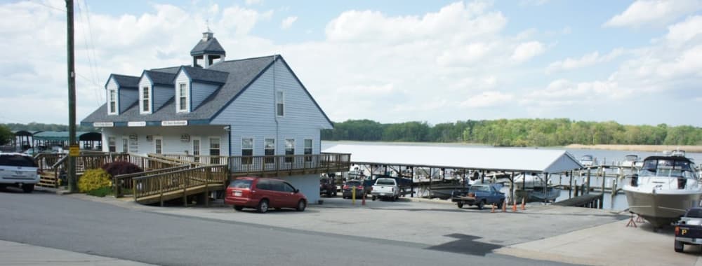 Hampton's Landing Marina