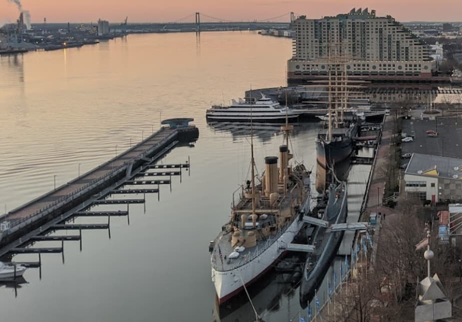 Penn's Landing Marina