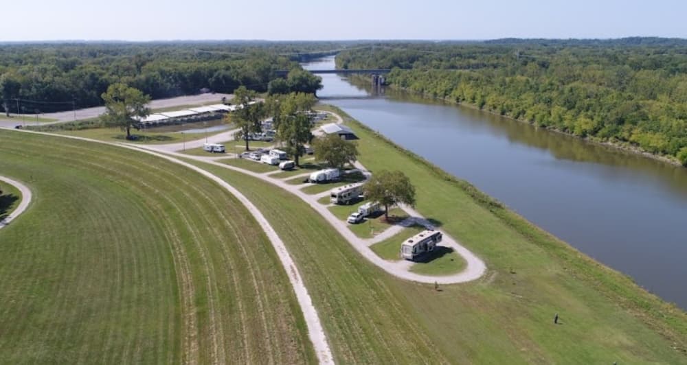 Smitty's at the Marina 