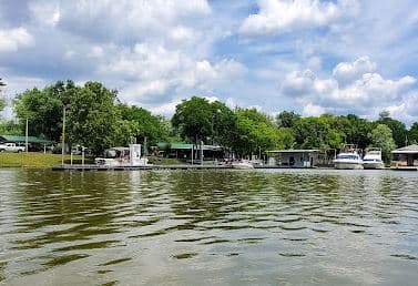 Shady Cove Resort, Marina & Campground LLC