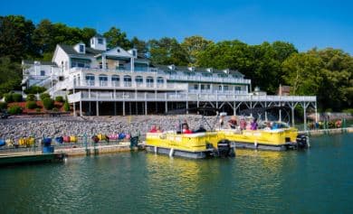 Mountain Harbor Inn Douglas Lake Marina