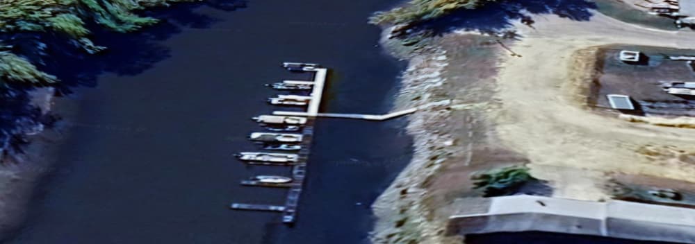 Sandholdt Storage & Marina