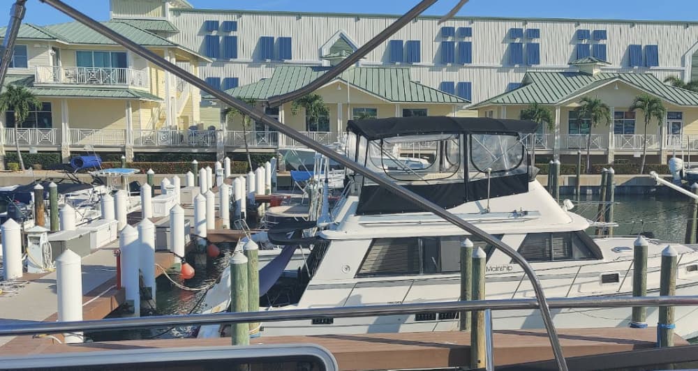 PORT 32 Marinas Tierra Verde