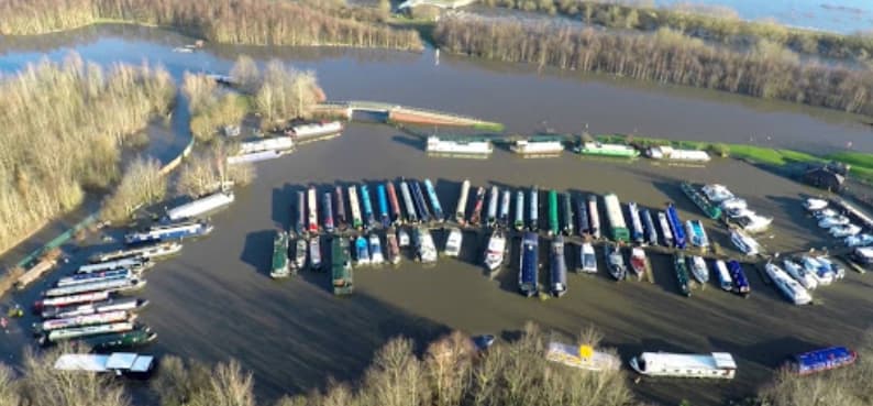 Lemonroyd Waterside & Marina