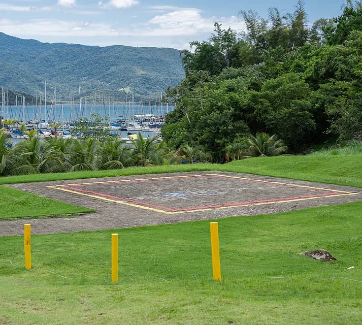 Paraty Club Lighthouse - marina farol paraty