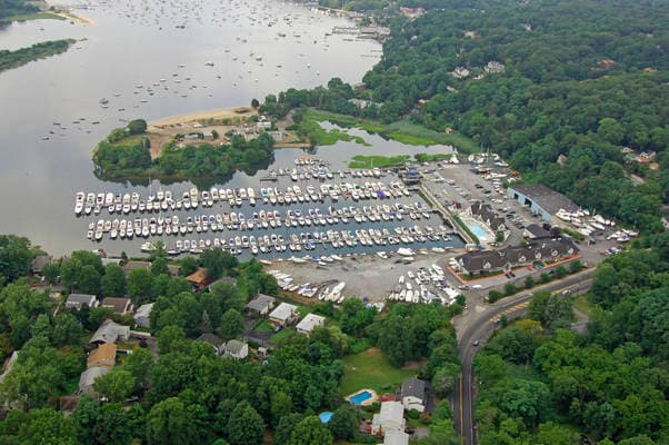 Britannia Yachting Center
