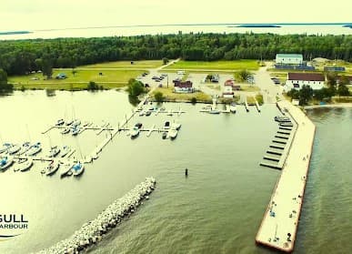 Gull Harbour Restaurant & Marina