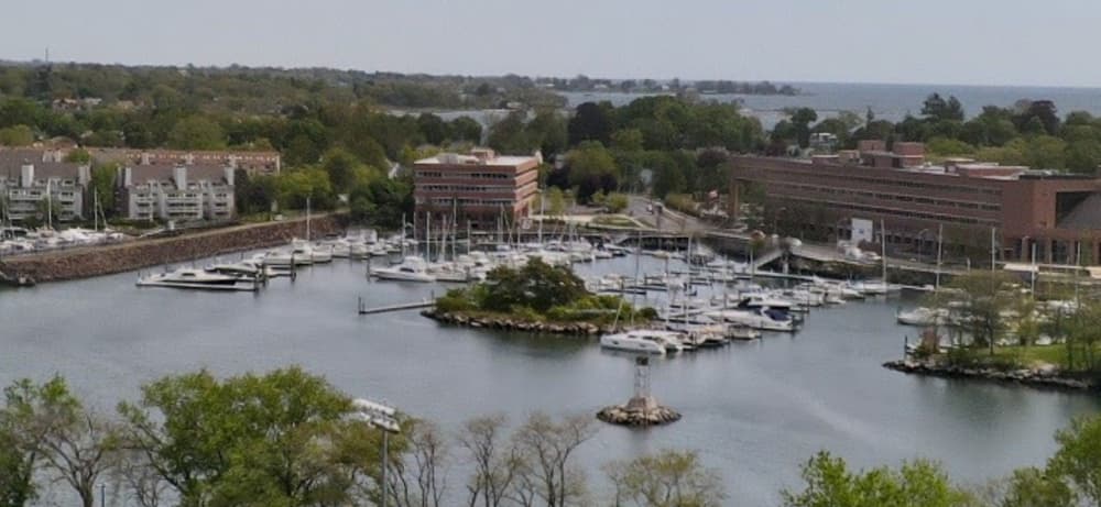 Safe Harbor-Yacht Haven-central