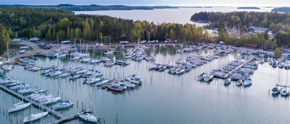 Stormälön mariina ja pikkusatama