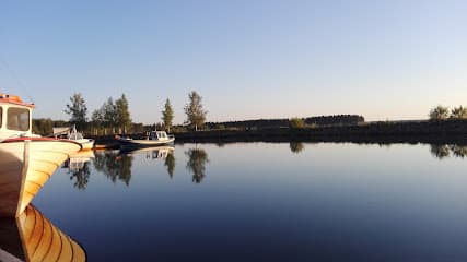 Mansikkakarin venesatama