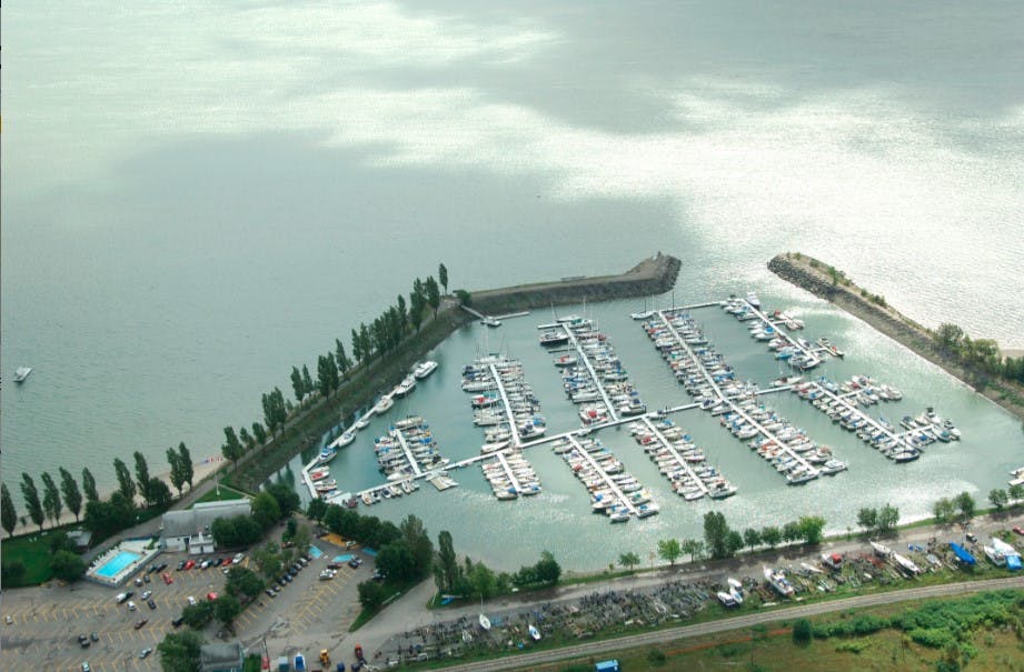 Vue aérienne du Yacht club de Québec